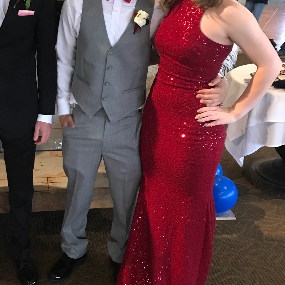 Red fitted dress